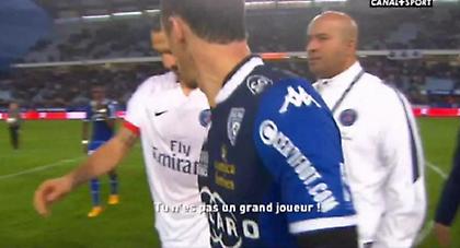 Σκιλασί: «Ζλάταν, μάθε να σέβεσαι»