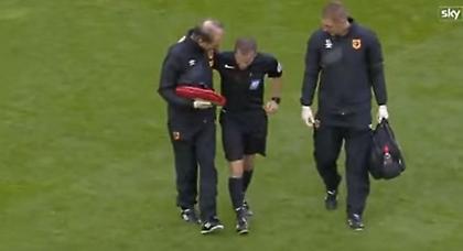 Ξάπλωσε τον διαιτητή! (video)