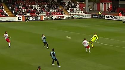 Ο τερματοφύλακας το 'βαλε στον τερματοφύλακα (video)