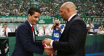 Σφαιρόπουλος: «Δεν κάθομαι στο ίδιο τραπέζι με κάποιον που βρίζει μάνες και πατεράδες»