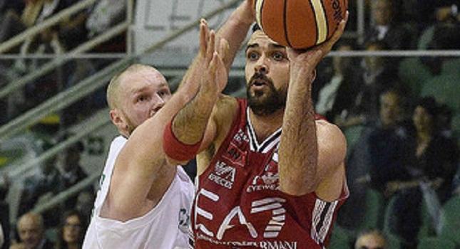 Τα έκανε… όλα για την Αρμάνι ο Σιμόν