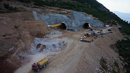 Η διάνοιξη της σήραγγας της Κλόκοβας καρέ - καρέ (video)