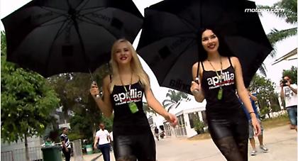 «Γκαζώνουν» τα paddock girls (video)
