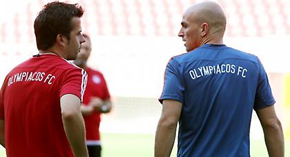 Η μισή ομάδα έξω