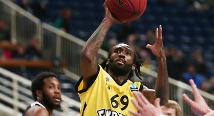 Σε δίλημμα στην ΑΕΚ