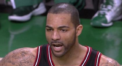 Ο Μπούζερ παραδέχεται το φιάσκο με το σπρέι στην φαλάκρα του