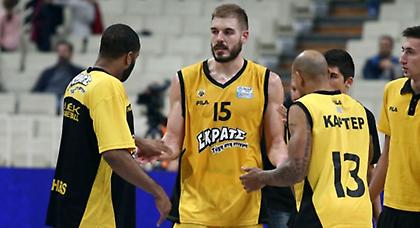 «Ξινή» η νίκη της ΑΕΚ για Σαρικόπουλο