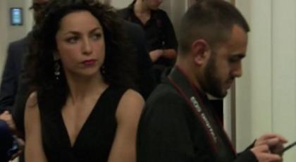 Βγήκε να ξεσκάσει η σέξι Καρνέιρο (pics/video)