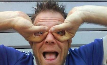 Ρεμί Γκαγιάρ, 15 χρόνια φάρσες (video)