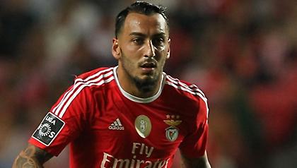 Διάστρεμμα ο Μήτρογλου, σαρωτική η Μπενφίκα