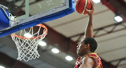 Ο Μπράμος νίκησε τον Πέτγουεϊ