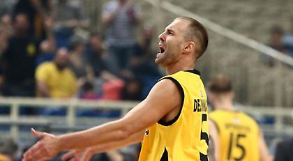 Πάει για δύο η ΑΕΚ