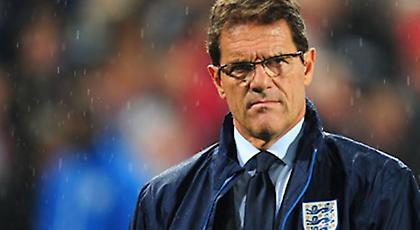 Γλυκοκοιτάζει την καρέκλα του Μουρίνιο ο Καπέλο