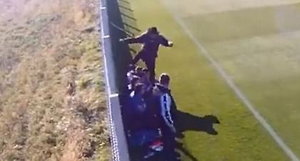 Προπονητής κλωτσά με μανία 16χρονο παίκτη του (video)