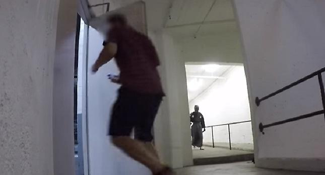 Φάρσα με μεταμφιεσμένο σε δολοφόνο Σαμουράι! (video)