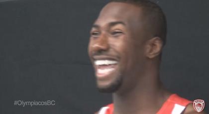 Οι ξεκαρδιστικοί γλωσσοδέτες από τους ξένους του Ολυμπιακού (video)