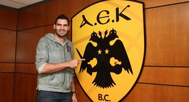 Μαυροειδής: «Από την αρχή ήθελα να έρθω στην ΑΕΚ»