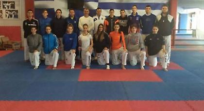 Με 16άδα στη Ρουμανία