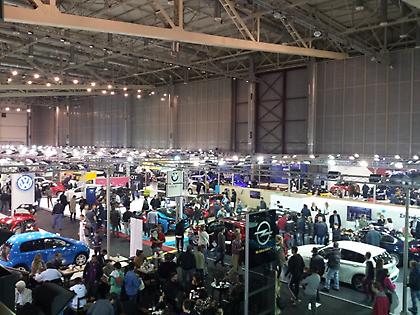 90 μοντέλα... προσγειώνονται στο πρώην Δυτικό Αεροδρόμιο της Αθήνας