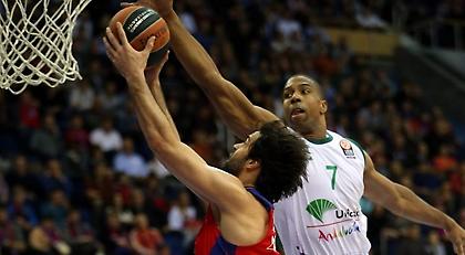 «Βομβάρδισε» την ΤΣΣΚΑ η Μάλαγα!