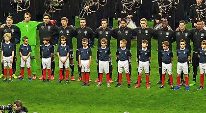 Συγκλονισμένη η Εθνική Γερμανίας με το μακελειό στο Παρίσι