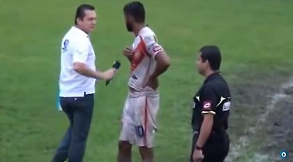 Διαιτητής απέβαλε τον σχολιαστή από το γήπεδο (video)