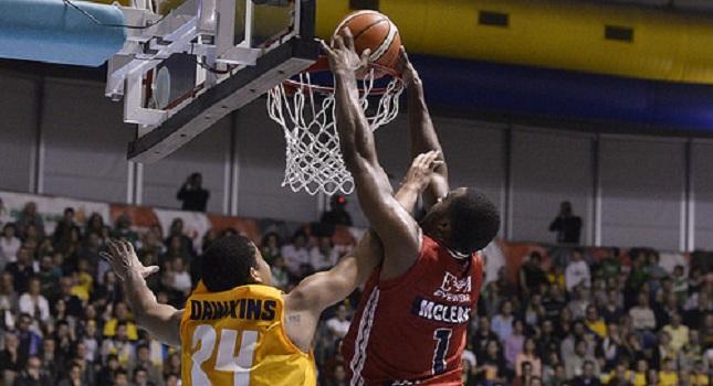 Κάζο από την ουραγό η Αρμάνι