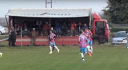 Κινητή σκεπαστή εξέδρα σε ελληνικό γήπεδο (video)