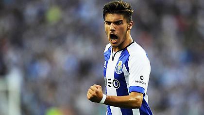 «Σφάζονται» Τσέλσι και Λίβερπουλ για Νέβες