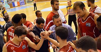 Γλυνιαδάκης: «Πολύ δυνατή η ΑΕΚ»