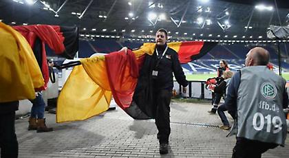 Κοχ: «Μονόδρομος η απόφαση να αναβληθεί το φιλικό»