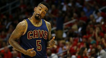 Κατηγορείται πως πήγε να στραγγαλίσει 19χρονο ο Τζέι Αρ Σμιθ!