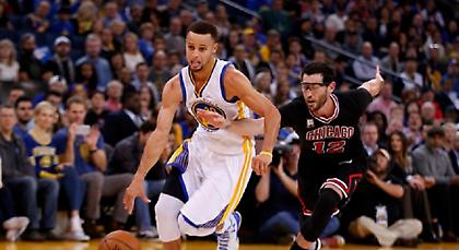 Γράφουν ιστορία οι Γουόριορς