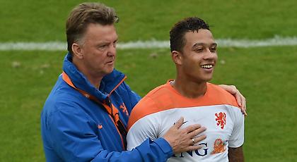 Φαν Χάαλ: «Περιμένω περισσότερα από τον Ντεπάι»