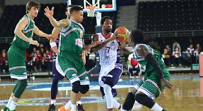 Οι πρώην «ερυθρόλευκοι» νίκησαν τον πρώην «πράσινο»!