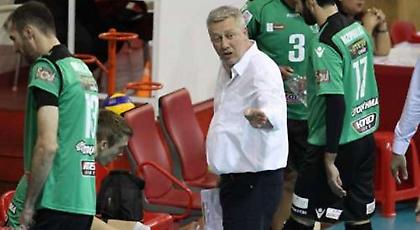 Παρελθόν ο Ισακσον