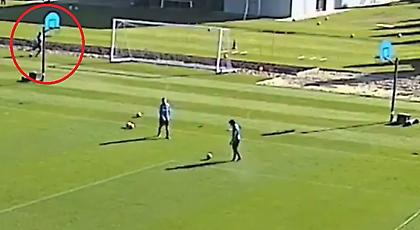 Τρίποντο από το σπίτι του με… σέντρα! (video)