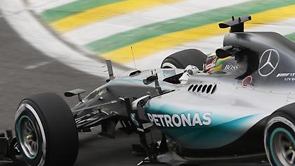Πρώτος στην τελική ευθεία ο Χάμιλτον