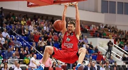 Με «σπασμένα» φρένα η Κουμπάν