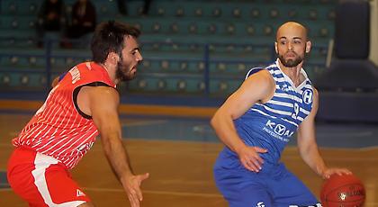 Χωρίς φρένο Φάρος και Κύμη