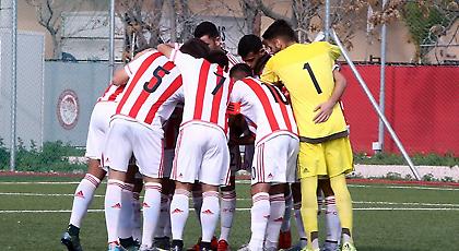 Μια μπάλα κάνει άνω - κάτω τα γραφεία του Ολυμπιακού (video)