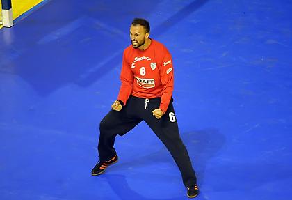 «Φαβορί ο Ποσειδώνας, περνάει ο Φίλιππος»