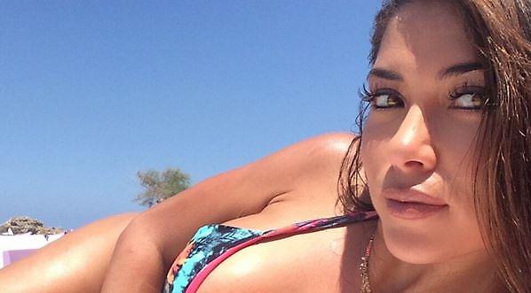 Το πιο γνωστό ring girl μας έβγαλε νοκ-αουτ (vids-pics)