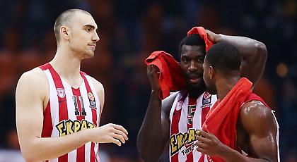 Μιλουτίνοφ: «Εγώ και ο Χάντερ παλεύουμε πολύ για την ομάδα»