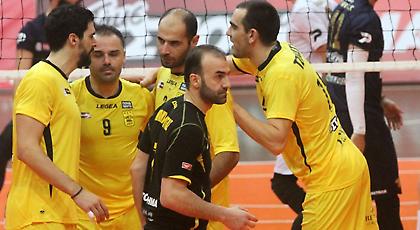 Στα «κιτρινόμαυρα» το ντέρμπι