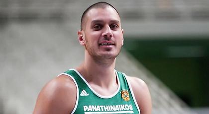 Έγινε... πολύτεκνος ο Πάβλοβιτς (pic)