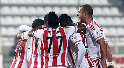 Άλλοι γράφουν ιστορία κι άλλοι είναι τραγωδία