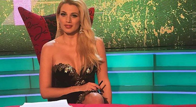 «Καυτή» εμφάνιση της Κωνσταντίνας Σπυροπούλου στο «Όλα» (video)
