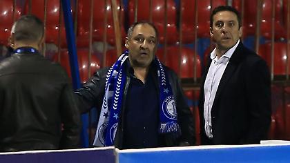 «Καλύτερα να παίζουμε κεκλεισμένων των θυρών»