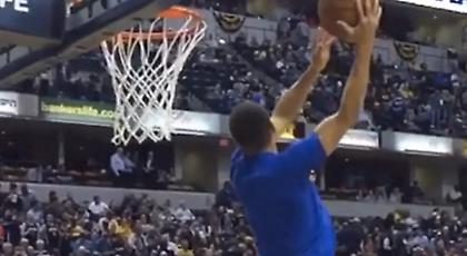 Το κάρφωμα 360 μοιρών του Κάρι